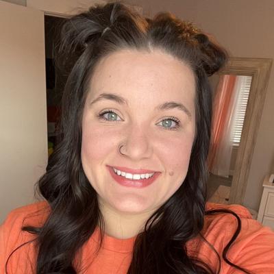 Portrait of creator lauren_taylor01