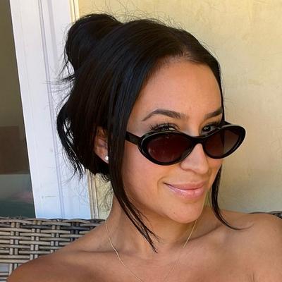 Portrait of creator hayleymasch