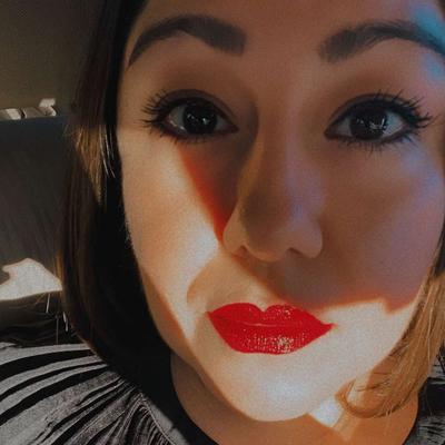 Portrait of creator hersimplelife7280