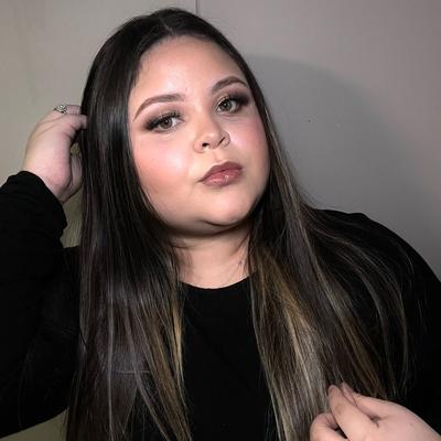 Portrait of creator lexxyyv