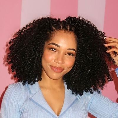 Portrait of creator aminamarie_