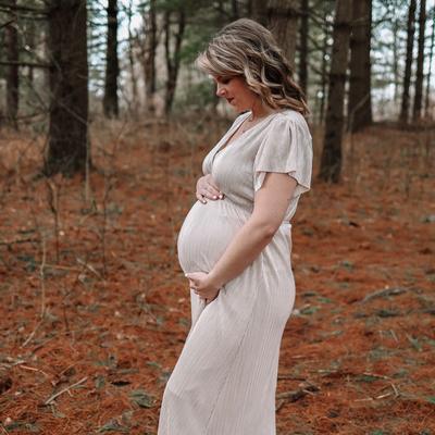 Portrait of creator thehappycrunchyhome