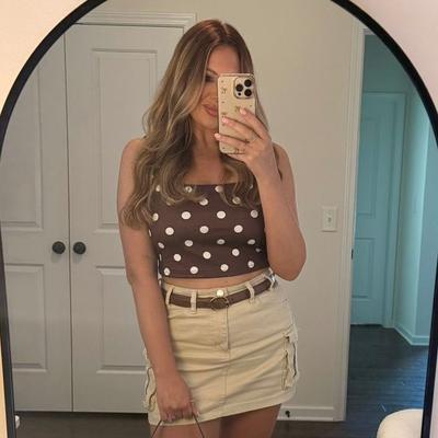 Portrait of creator kelslynn92