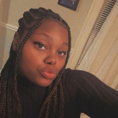 Portrait of creator vonn574