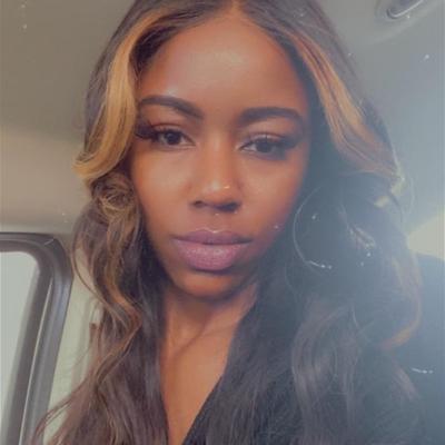 Portrait of creator iadore_krissy