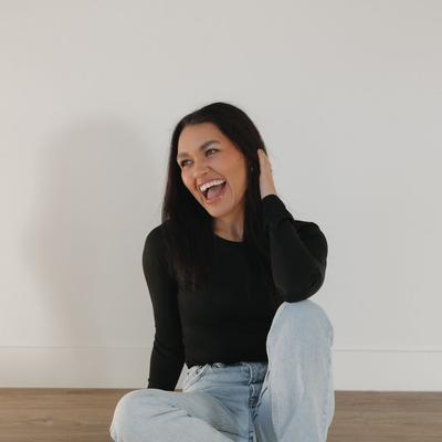 Portrait of creator symoneevanss