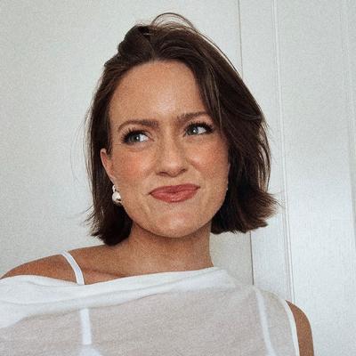 Portrait of creator elizabethannblog