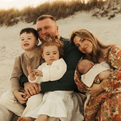 Portrait of creator dani.grimess