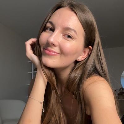 Portrait of creator alina.shche