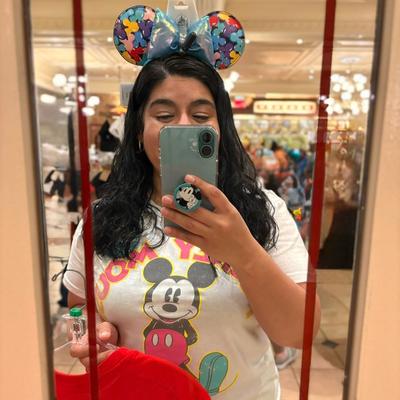 Portrait of creator budget_momma