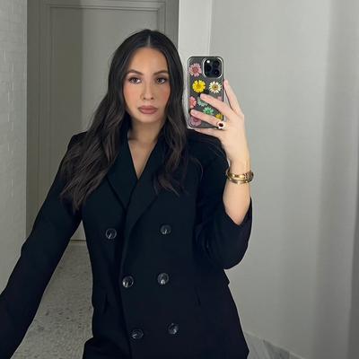 Portrait of creator victoriamuggleton