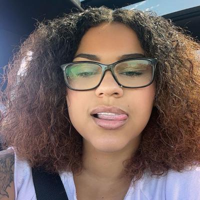 Portrait of creator tonit18