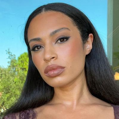 Portrait of creator annalisewalksler