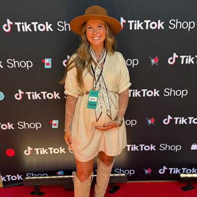 Portrait of creator bekahhoush