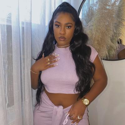 Portrait of creator aaliyah_bonita