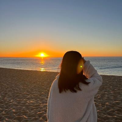 Portrait of creator apricityarchives