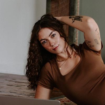 Portrait of creator thestudioru