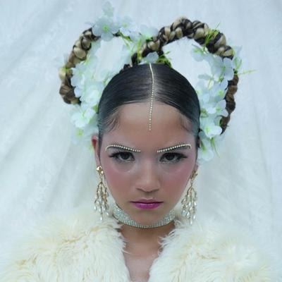 Portrait of creator tjustinne