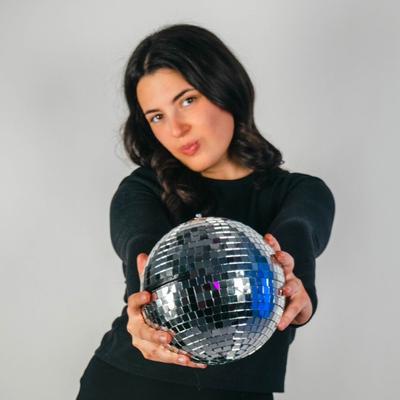 Portrait of creator mediabyhannah