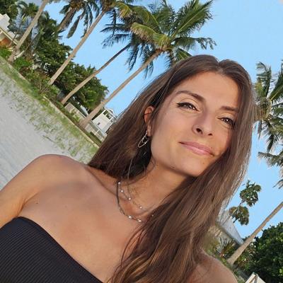 Portrait of creator marine_alzz