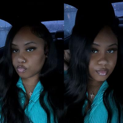 Portrait of creator shiantatiana