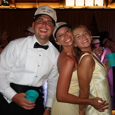 Portrait of creator sarah_hamaker