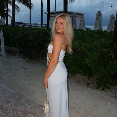 Portrait of creator cam_mcgr