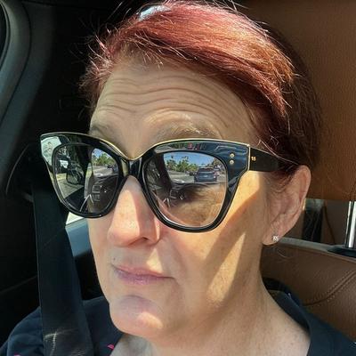 Portrait of creator lipstickismylovelanguage