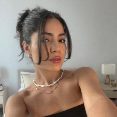 Portrait of creator lizzmaior