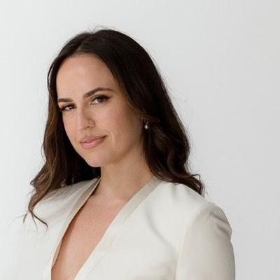 Portrait of creator adelynnrenee