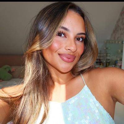 Portrait of creator peytonposadas