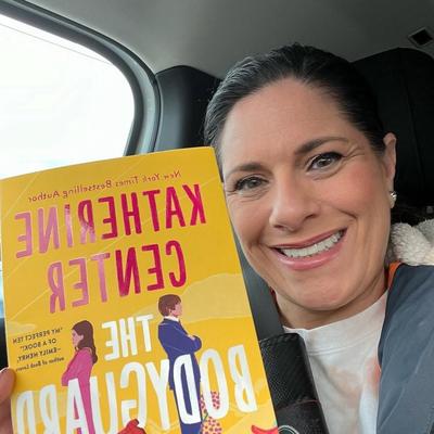 Portrait of creator jenreadingrainbow1212