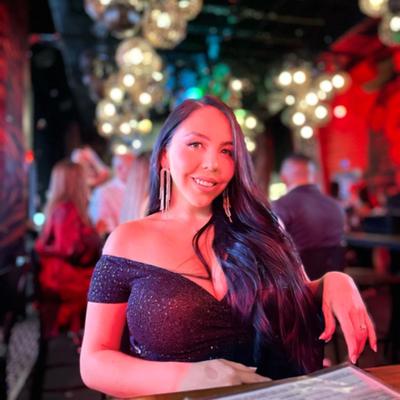 Portrait of creator katysosac