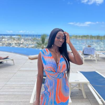 Portrait of creator luvmimiya