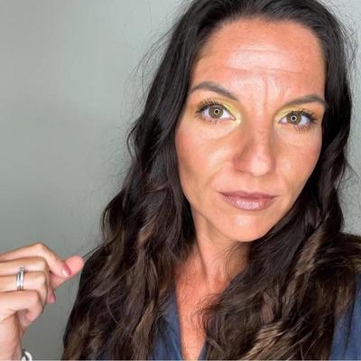 Portrait of creator theamandagray