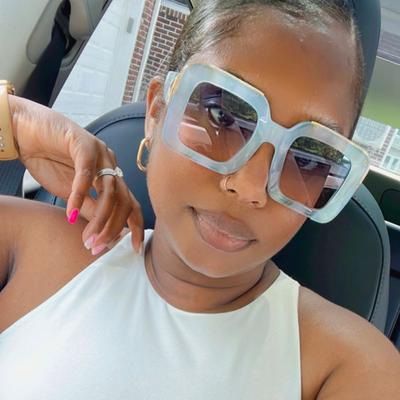 Portrait of creator fefethings