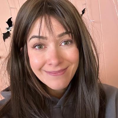 Portrait of creator themomchels