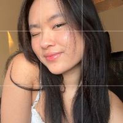 Portrait of creator sallyvxn