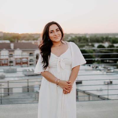 Portrait of creator dayna.lizett