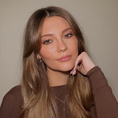 Portrait of creator taylorjadeveer