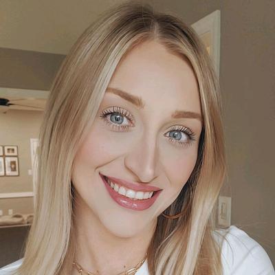 Portrait of creator hannahpaige_2.0