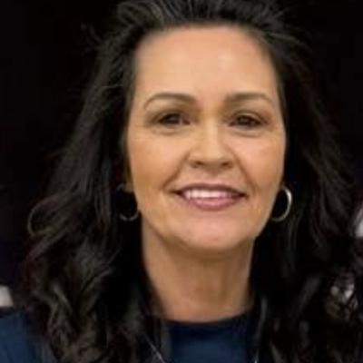 Portrait of creator leeann.70