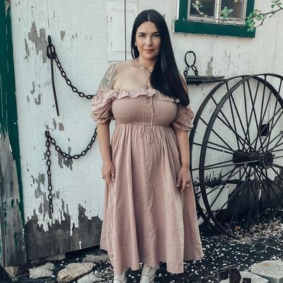 Portrait of creator mama.lion