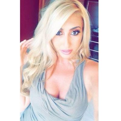 Portrait of creator angela_giove