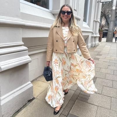 Portrait of creator elizaseveryday