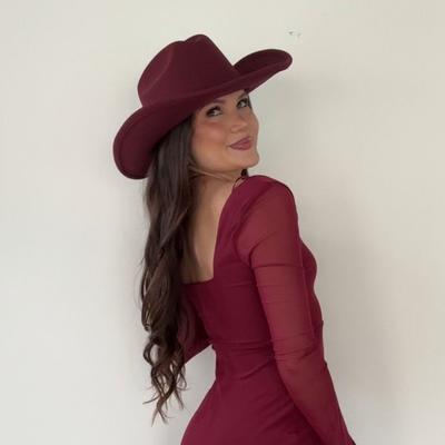 Portrait of creator kierstenhayley