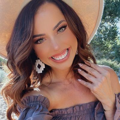 Portrait of creator dawniellerodriguez