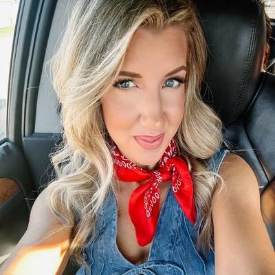 Portrait of creator taylor_g519