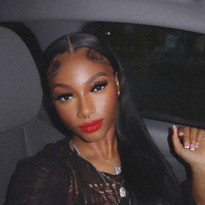 Portrait of creator urfavv_