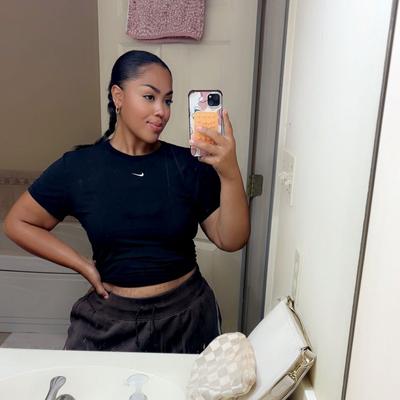 Portrait of creator donesiamonique